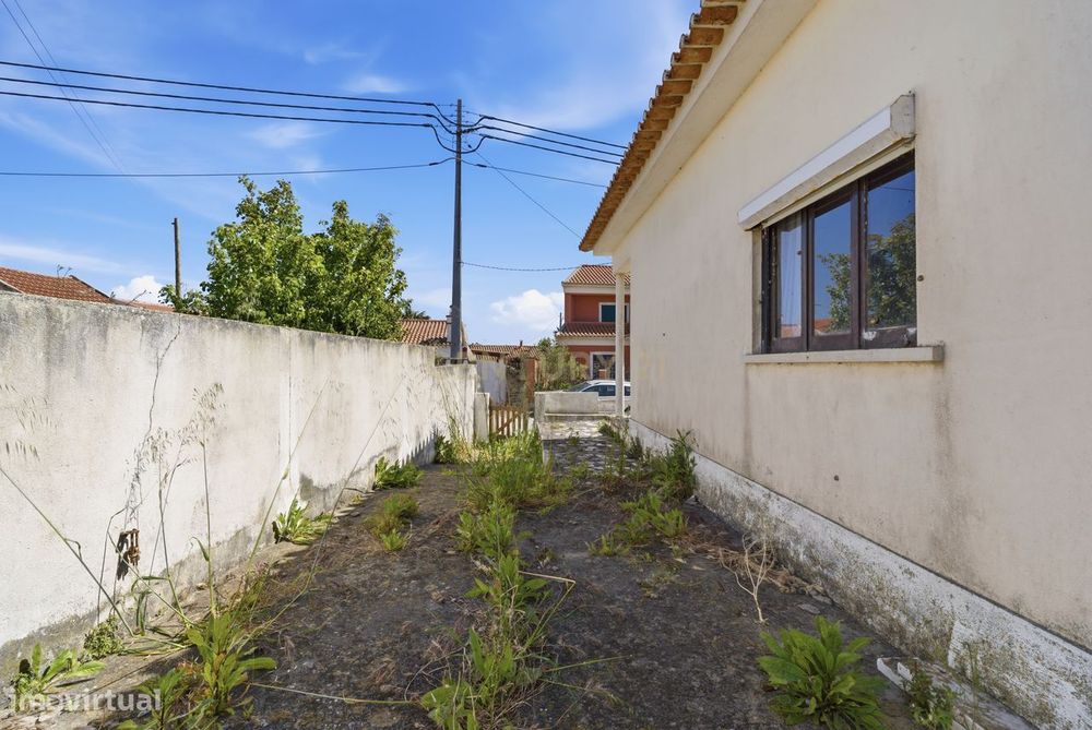 O Seu Próximo Projeto a 10 Minutos da Ericeira - Moradia Térrea Isola