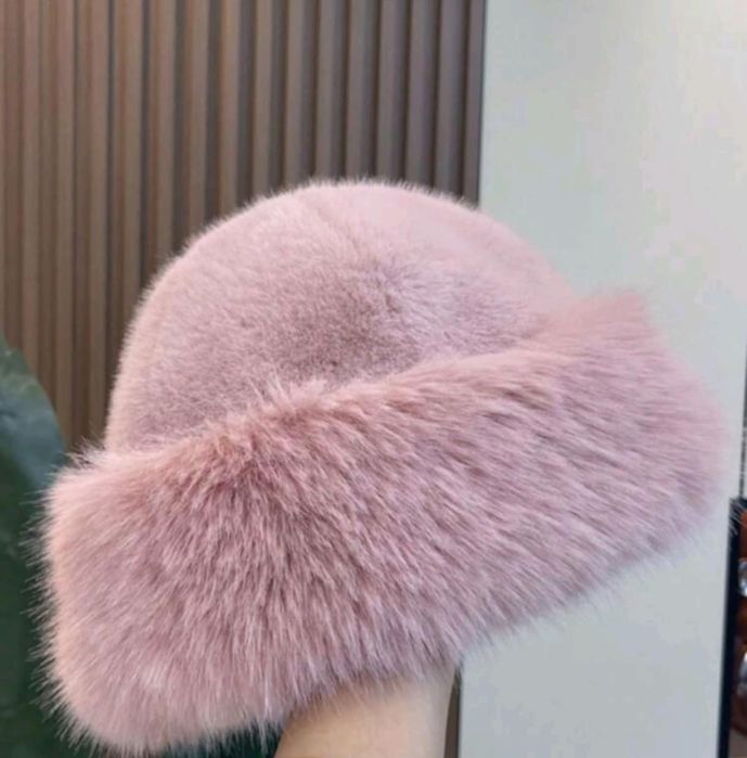 Boina, chapéu     .