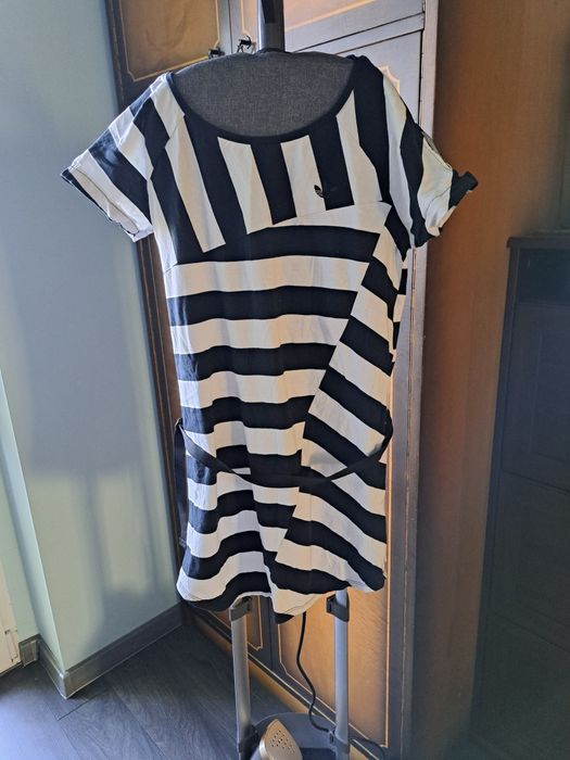 Sukienka Adidas rozmiar M