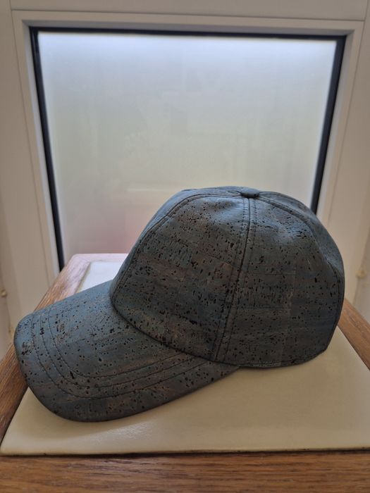 Продам бейс ,бейсболку корковий,теплий, флісовий снепбек, кепка.