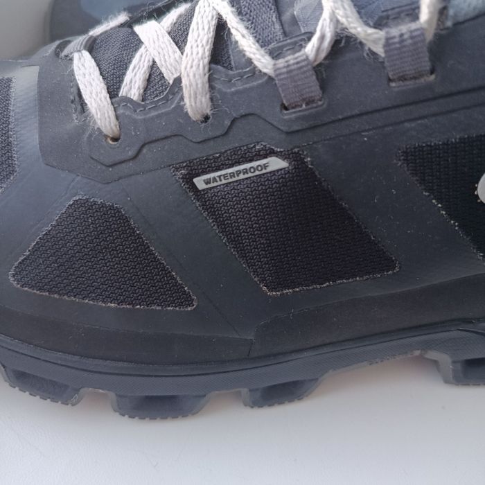 Кросівки On Cloudventure running розм.45.Waterproof
