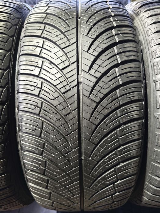 Opony całoroczne 17 Arivo Carlorful Allseasons - 225/45 17