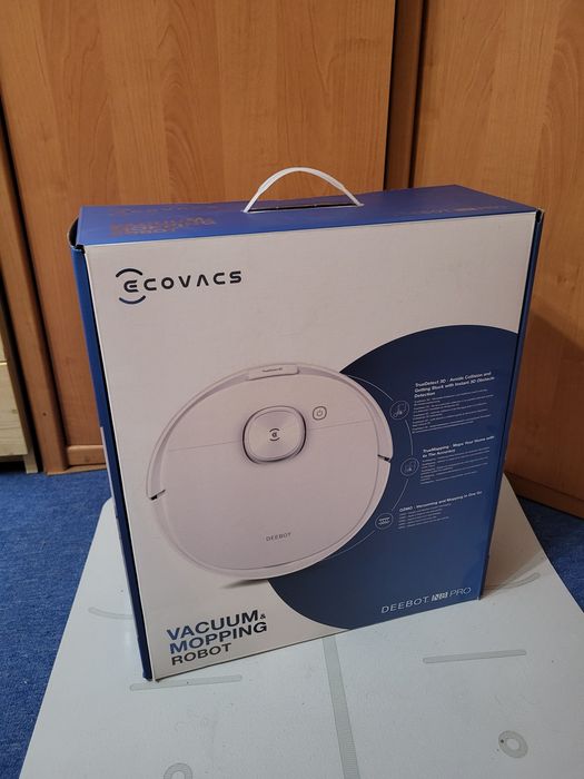 Б/в Робот-пилосос Ecovacs Deebot Ozmo N8 Pro (DLN11-11)