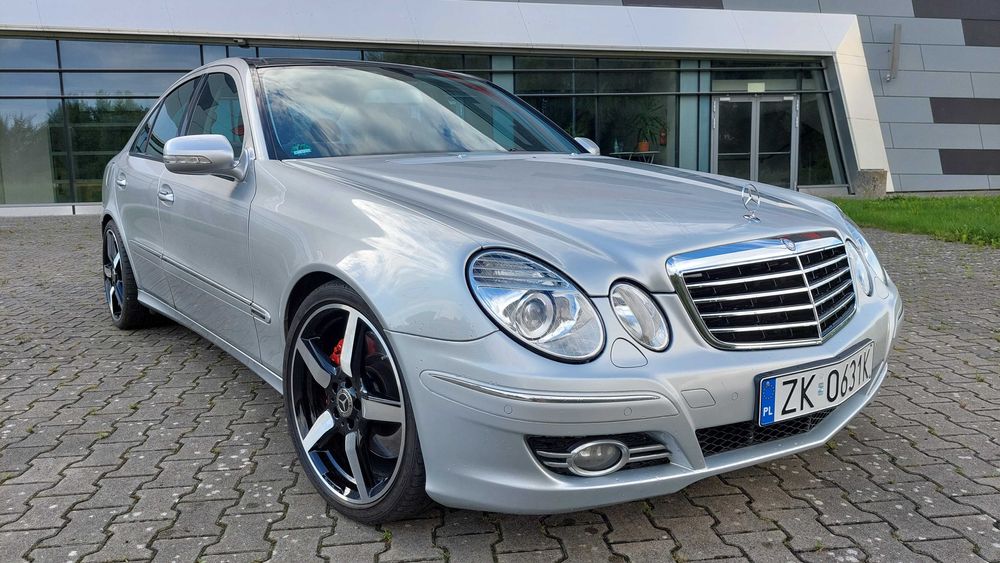Mercedes W211 E420CDI 2008r V8