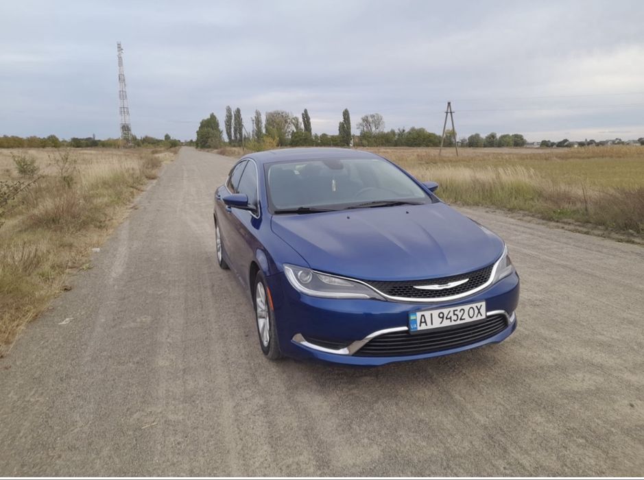 Продам авто Крайслер 200