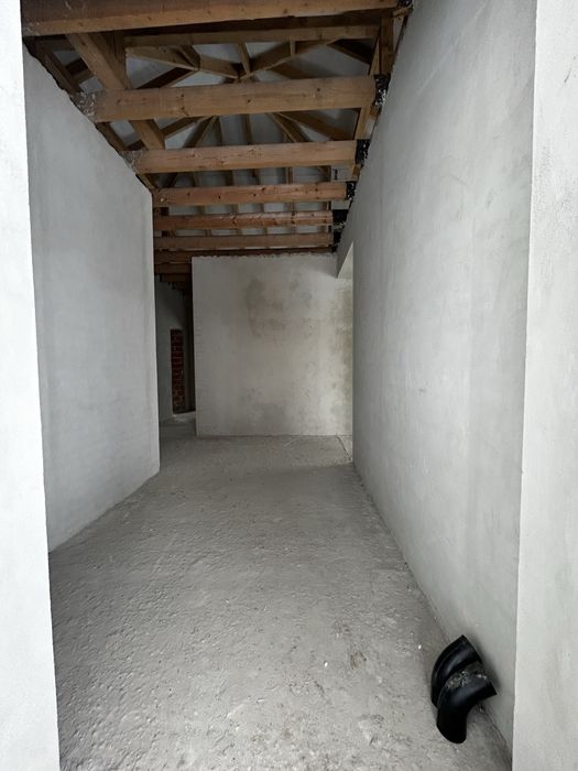 Одноповерховий ОСОБНЯК з гаражем