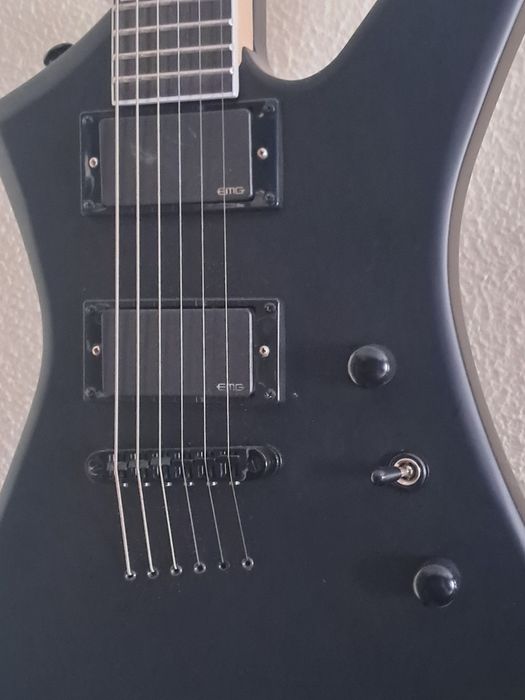 Guitarra elétrica jackson kelly com emg
