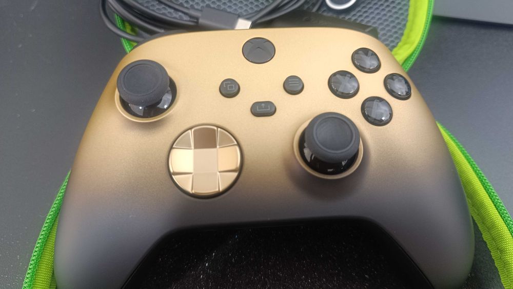 Controle XBox Shadow Gold Series X + Acessórios