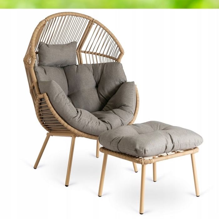 Fotel z poduszkami na balkon/ działkę