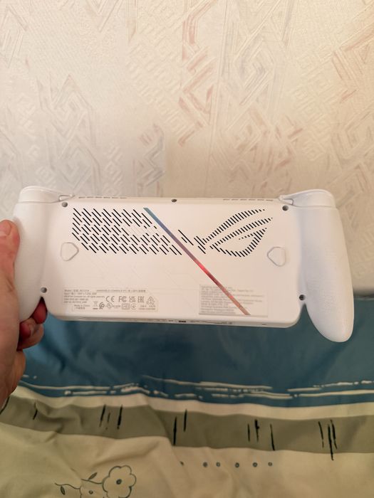 Konsola Asus rog ally xbox