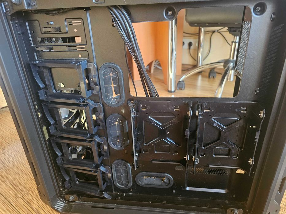 Корпус Cougar Panzer EVO  Black