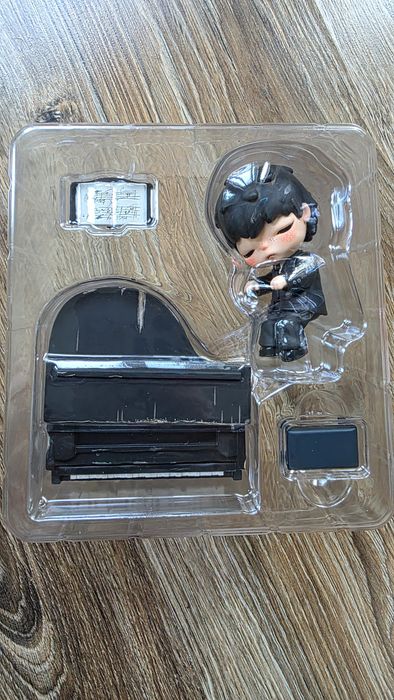 Эксклюзивная фигурка HIRОNO The Pianist Pop Mart: 6 200 грн