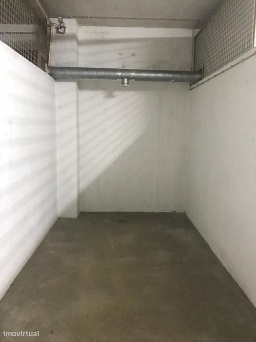 Arrumos no centro de Gaia 10m2