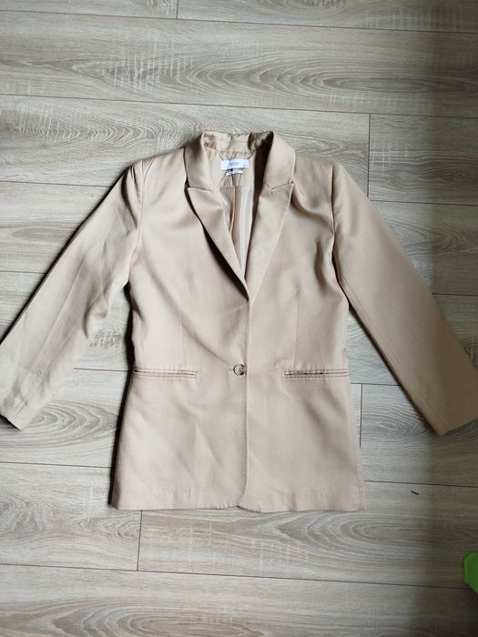 Трендовий базовий жіночий подовжений піджак бренду Reserved, розмір с-