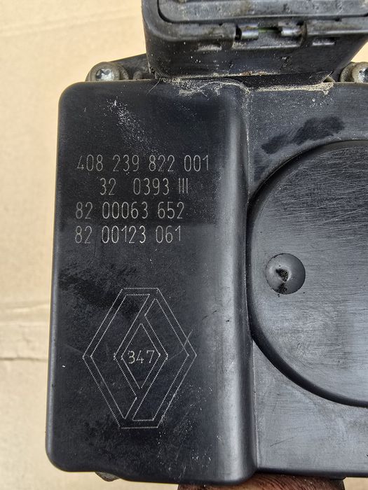 Дросельная заслонка Renault Laguna Scenic Megane 2 1.4 1.6 2.0 v16