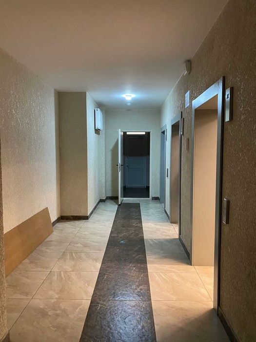 Офіс, Клініка, Салон 74 кв.м, ЖК Адамант, вул. Липківського 33-а