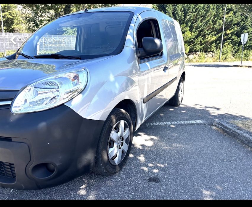 Renault kangoo (iva dedutivel )