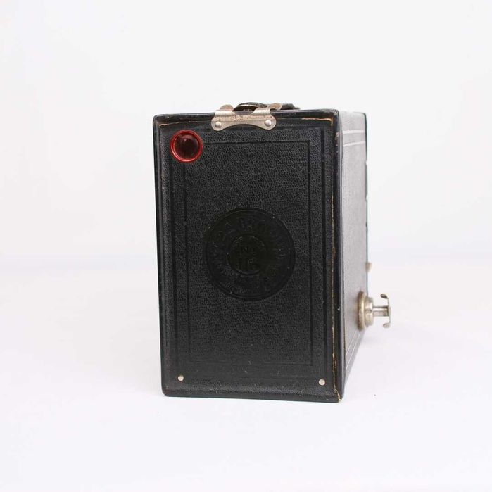 Máquina fotográfica Kodak Nº2A Brownie Model C