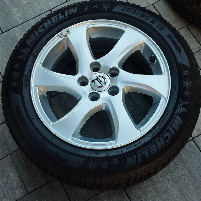 Koła zimowe 16 Volvo V40, V50, V60, S40, S60