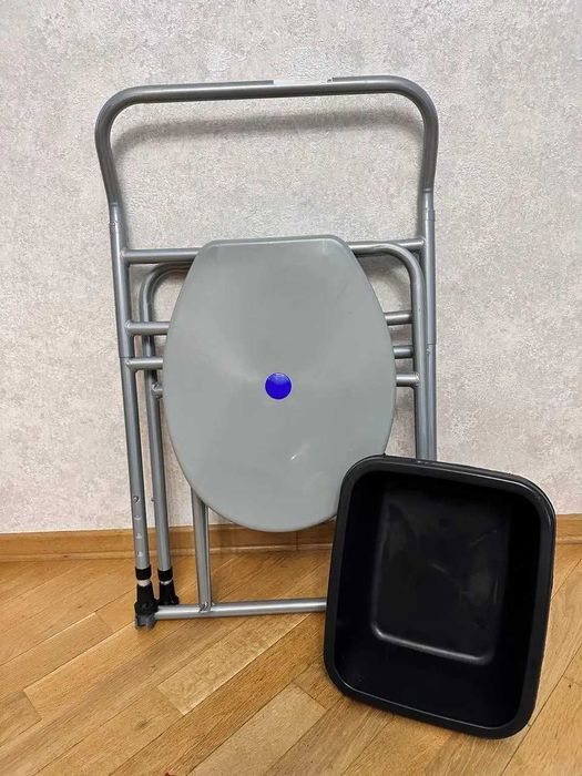 Санітарний стілець-туалет стул для літніх інвалідів медтехніка