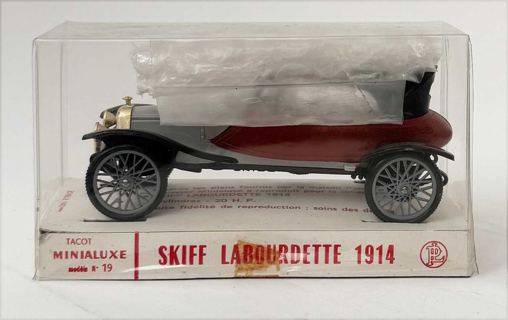 Minialuxe_SKIFF LABOURDETTE 1914. Ref 19. Escala 1/43. Completo, em excelente estado geral.
