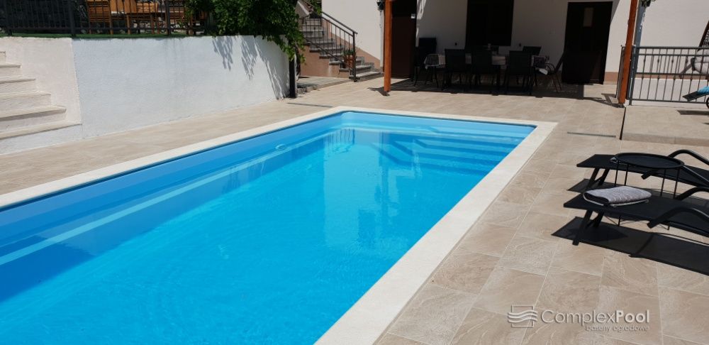 Basen ogrodowy gotowy poliestrowy wkopywany 7,5 x 3,7 x 1,55