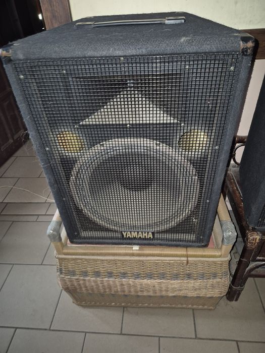 Kolumny estradowe yamaha s15e