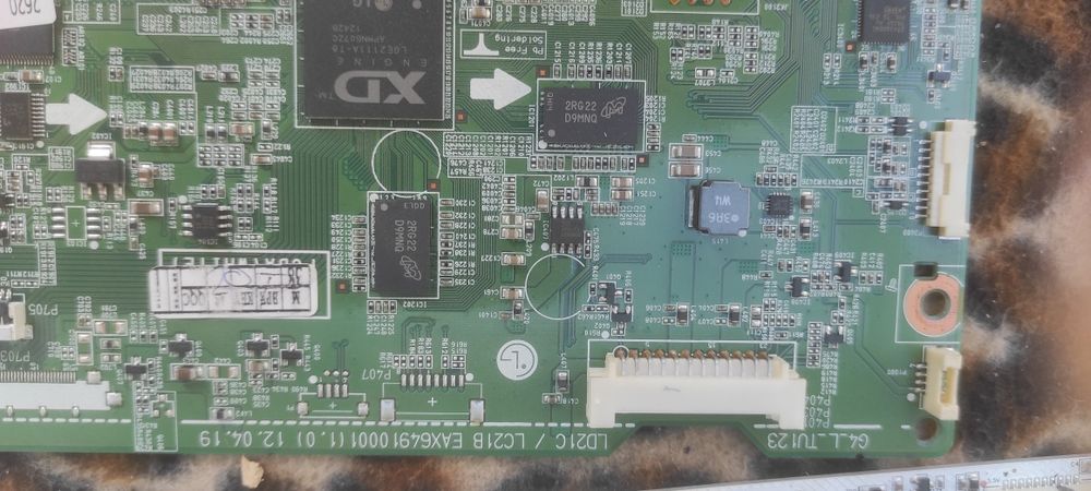 Placa + fonte de alimentação LG 32"