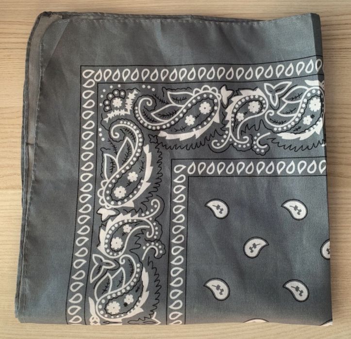 Bandana 55 x 55 cm Chusta a’la Pawie Oczko Shein