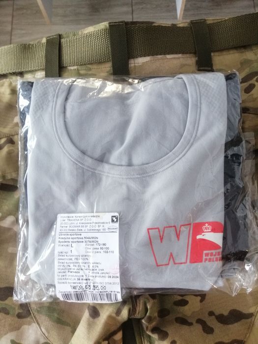 Dres wojskowy. Oryginał. Rozmiar XL