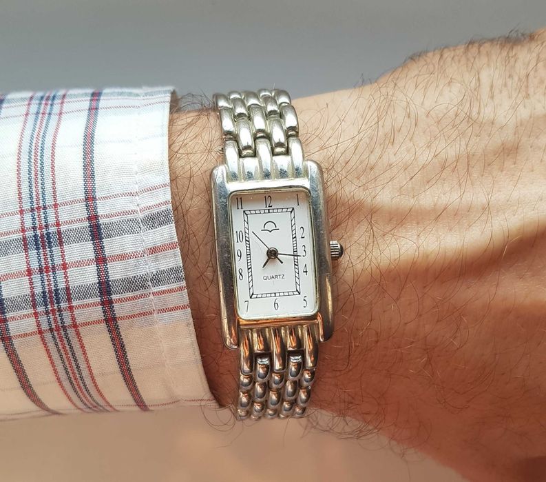 Zegarek nareczny Quartz bransoleta prostokatny biala tarcza damski meski unisex maly zgrabny elegancki sr 20mm