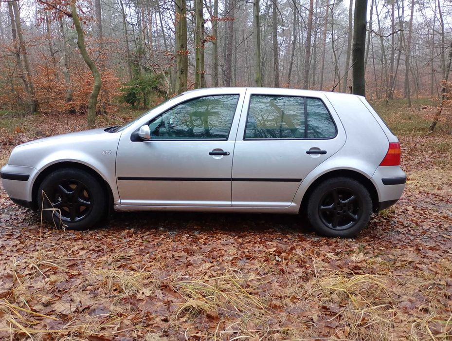 Sprzedam Golf 4 2.0 benzyna