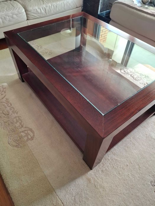 Mesa de Centro em madeira maciça com vidro 110x80 cm