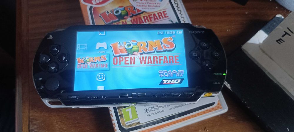 Vendo PSP em bom estado com jogos mais bolsa