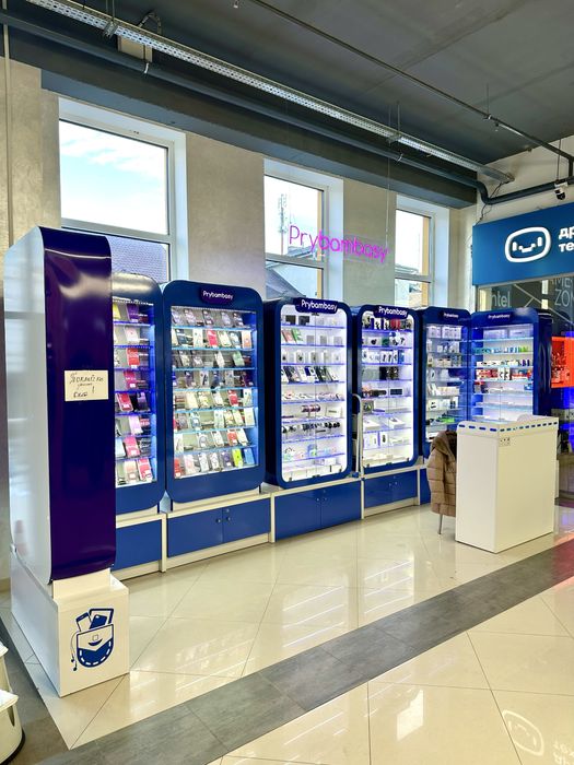 Вітрина для магазину