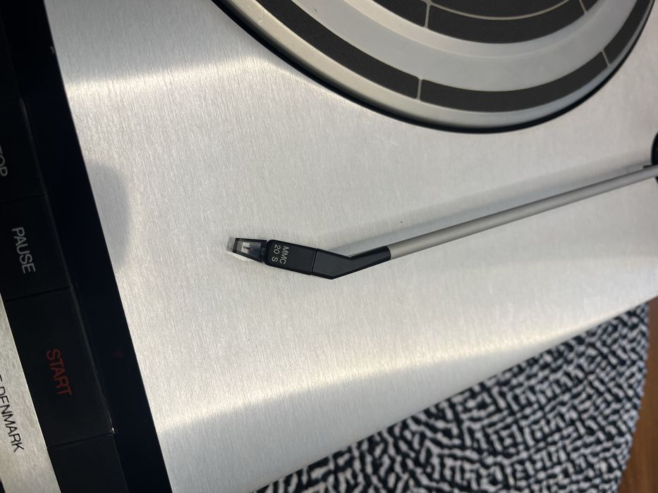 Gramofon Bang&Olufsen Beogram 2402 + Beomaster 2400-2