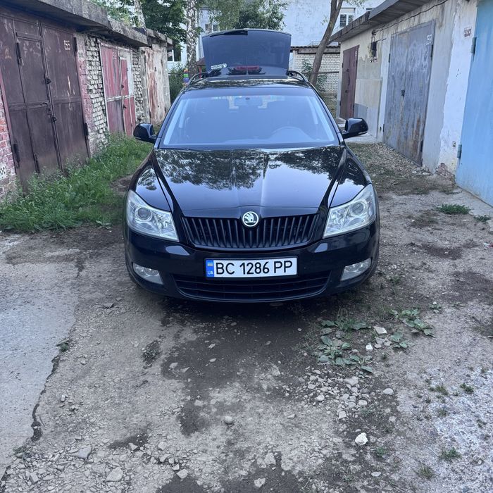 Skoda Octavia 2011 VIN TMBHT61Z6C8007227 фото оголошення 2 з 8