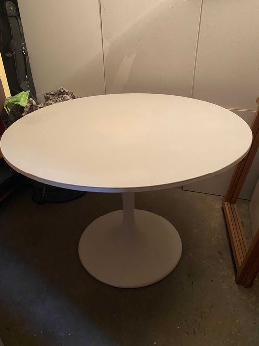 Mesa de jantar ou de reuniões