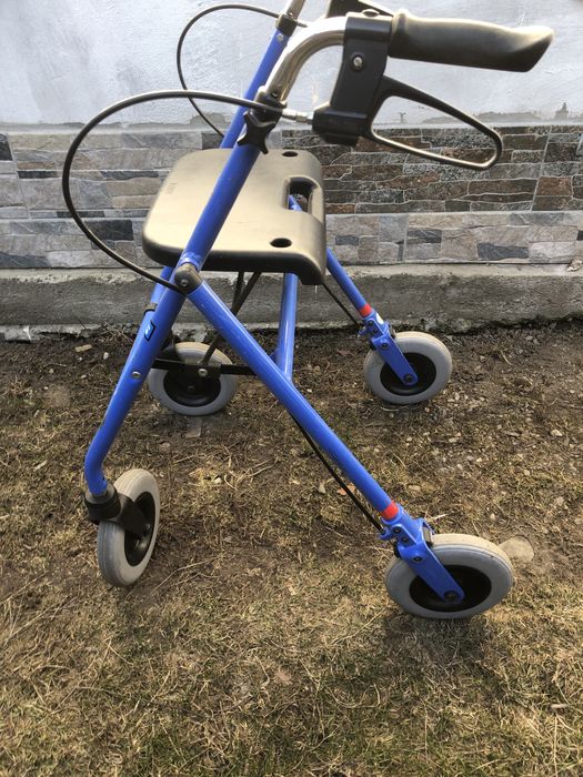 Ходунки для інвалідів