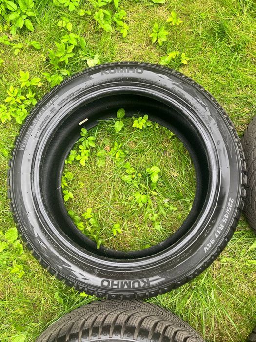 Komplet opon zimowych Kumho Wintercraft WP52+