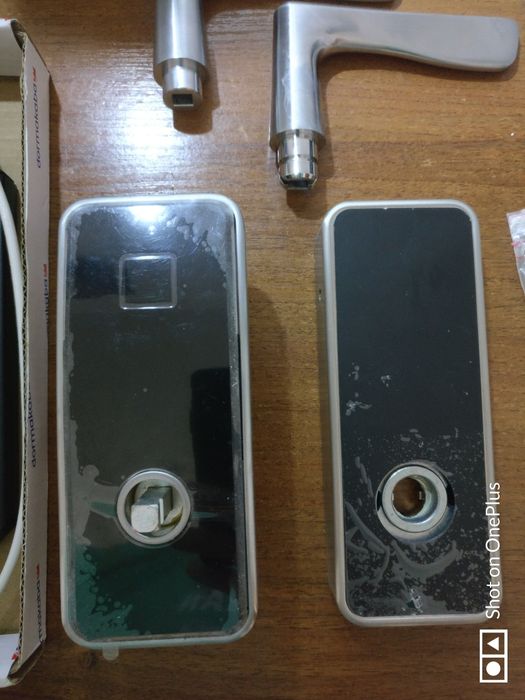 Електронний замок Dormakaba Saffire LX