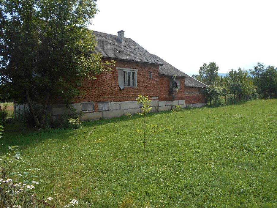 продам будинок(закарпаття)