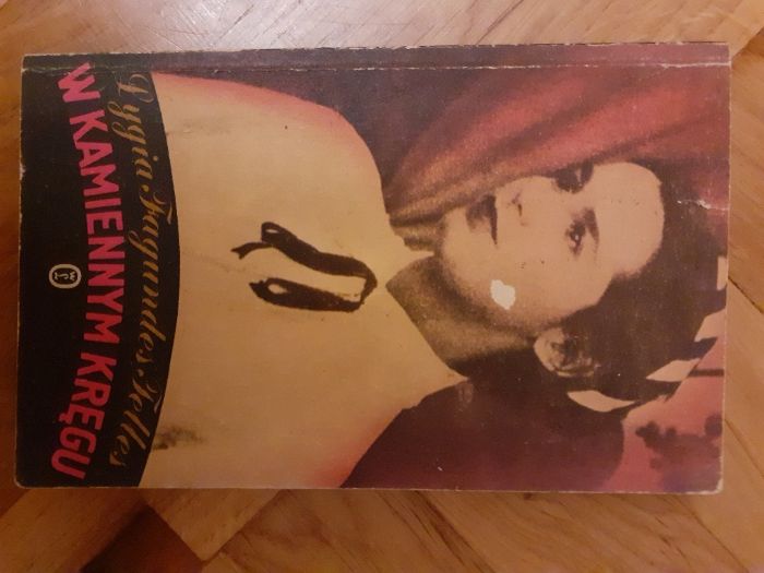 W kamiennym kręgu -Lygia Fagundes Telles (literatura piękna)