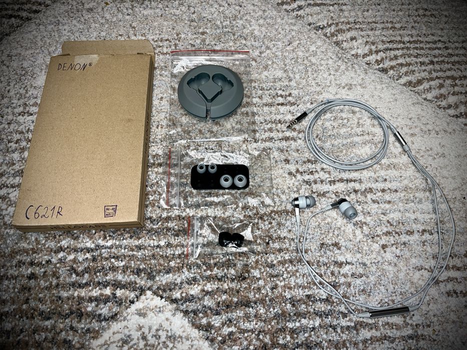 Audiofilskie słuchawki dokanałowe: Denon AH-C 621R