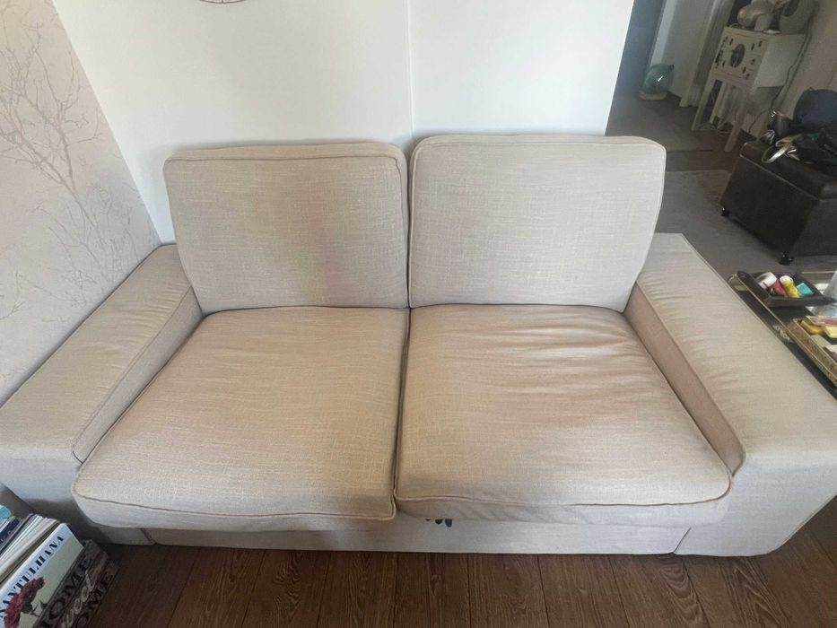 sofá bege de 2 lugares em optimo estado