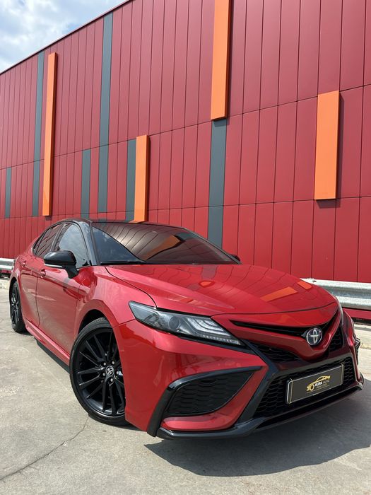 Прокат/ Оренда Toyota Camry Hybrid XSE 2021