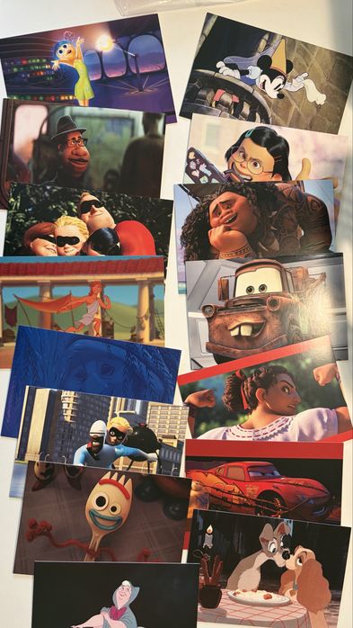 45 postais temáticos da Disney