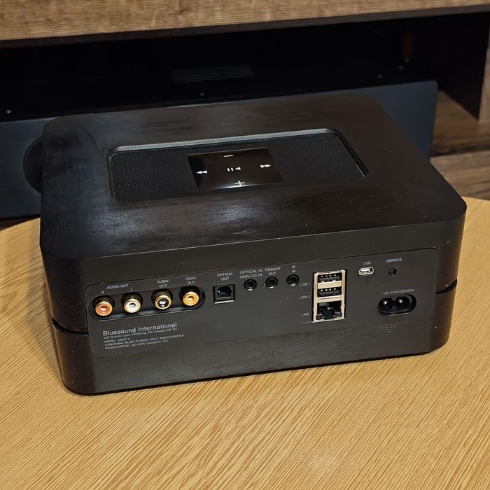 Streamer i ripper płyt CD Bluesound Vault 2