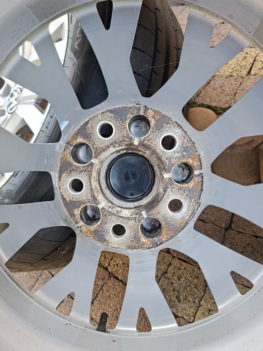 Felgi VW 18" 5x130 Opony letnie 235/65/18 Touareg