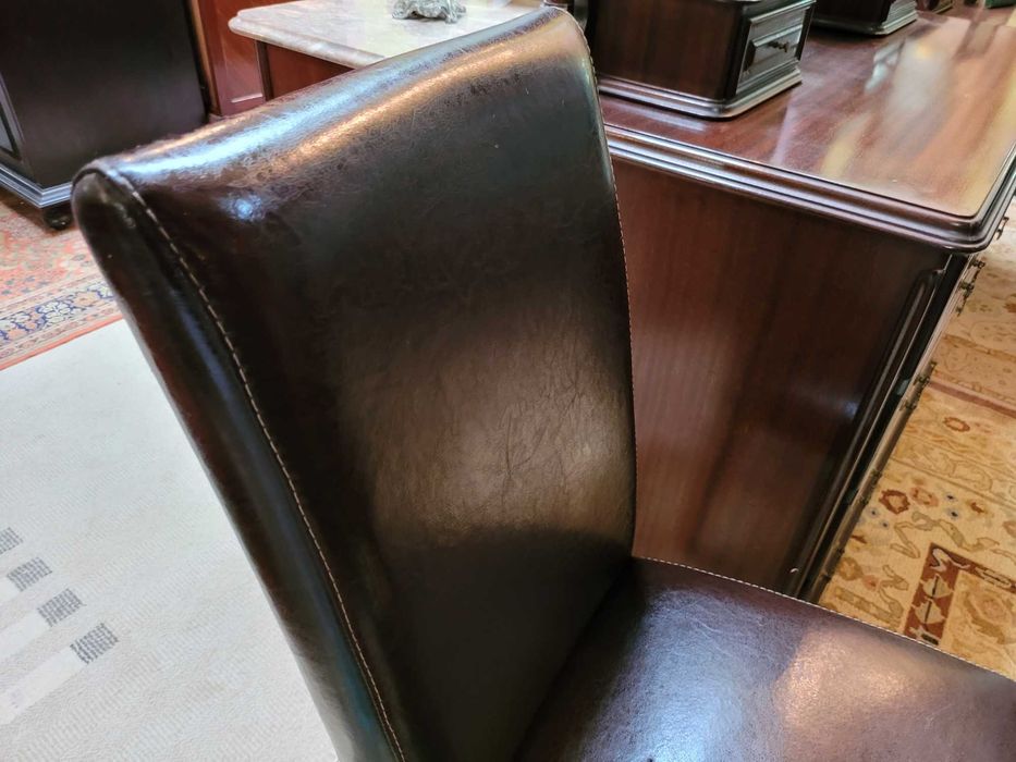 Cadeiras de sala - óptimo estado - Valor unitário